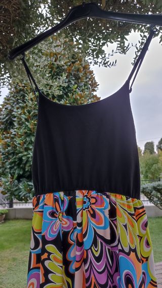 Vestito con gonna floreale