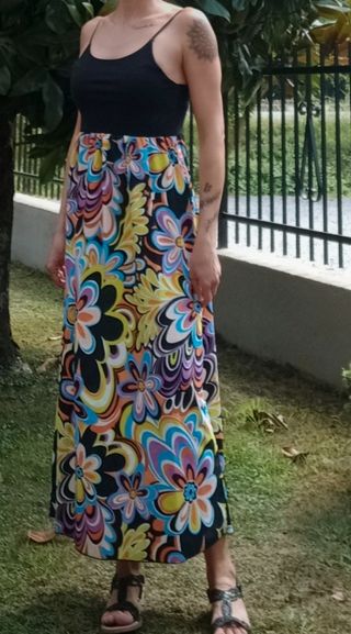 Vestito con gonna floreale