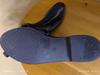 BOTAS DE AGUA MUSTANG