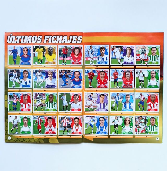 ALBUM LIGA 08-09 ESTE CON CHICLES COMPLETO