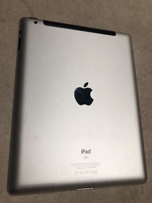 Ipad 2, 16GB - PER PEZZI DI RICAMBIO