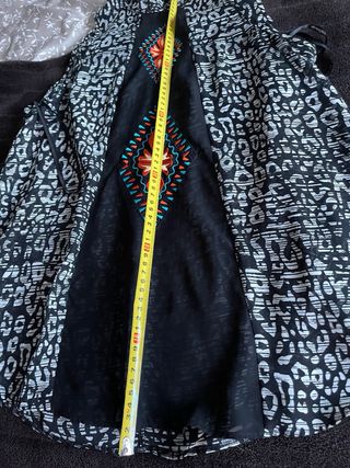 Blusa floja y bastante transparente