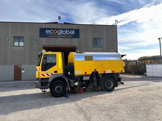 IVECO BARREDORA BUCHER CITYFANT 60