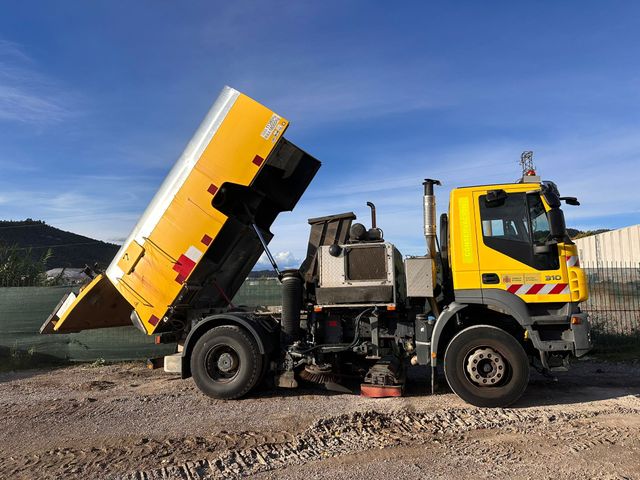 IVECO BARREDORA BUCHER CITYFANT 60