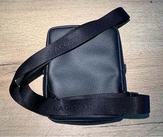 Lacoste flat crossover bag