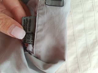 Sobrecamisa tipo impermeable