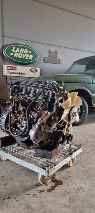 Motor inglés land rover predefender tithonus