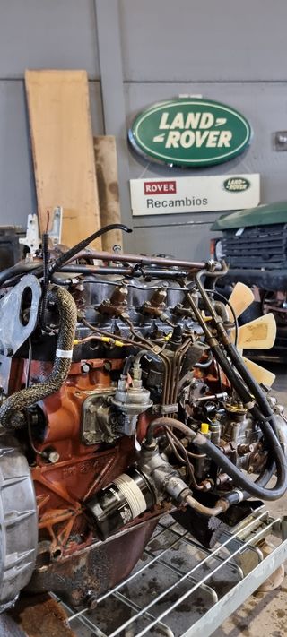 Motor inglés land rover predefender tithonus