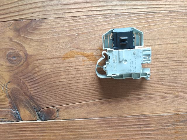 Cierre electrico lavadora siemens IQ500