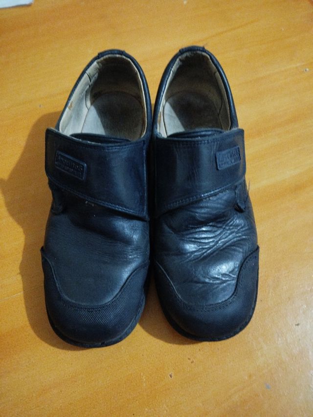 Zapatos niño para el coche