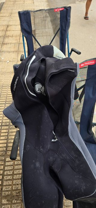 Traje neopreno 5mm con capucha