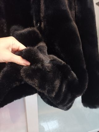 Bomber larga oversize efecto pelo zara