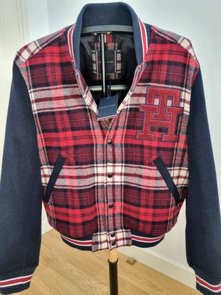 Chaqueta universitaria Tommy Hilfiger 