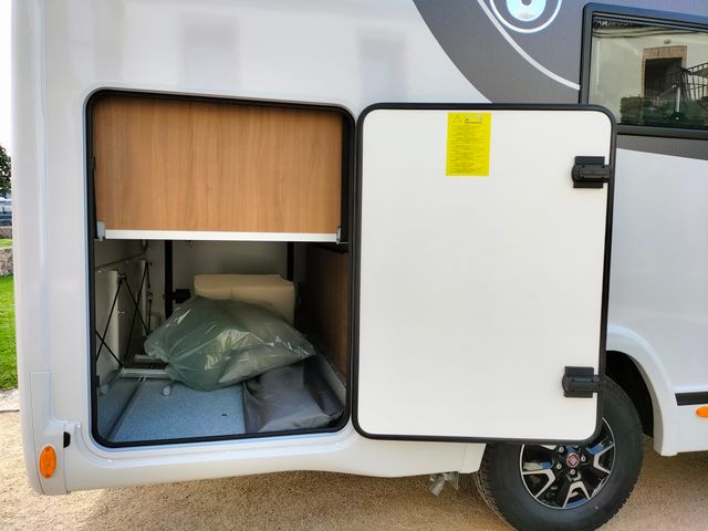 Autocaravana integral A 940 5 plazas garaje