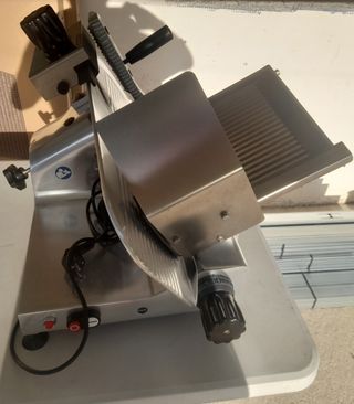 Vendo cortadora de fiambre 