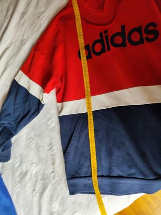 Sudadera adidas con capucha 