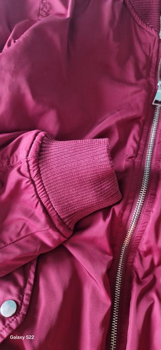 Chaqueta tipo bomber burdeos 