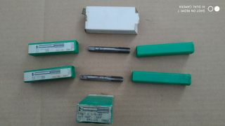 Lote herramientas 4 Machos SKF