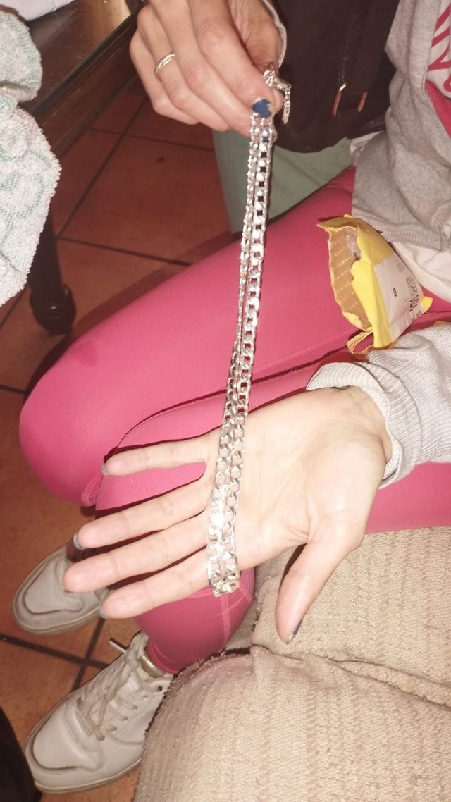 Cadena de plata de ley