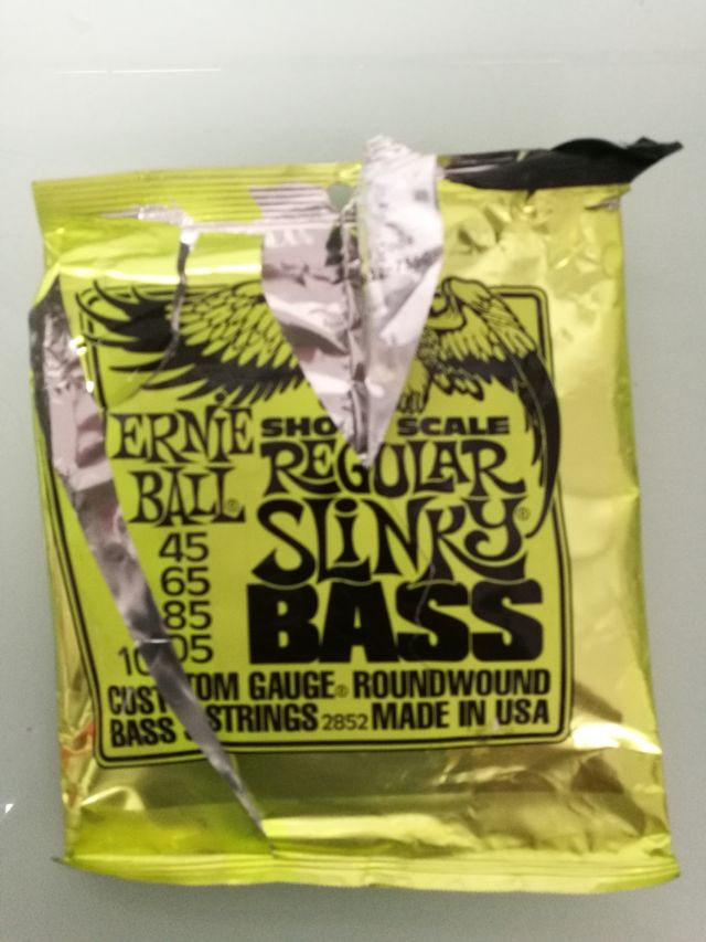 Cuerdas guitarra eléctrica bajo