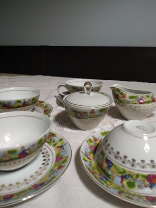 Servizio da thè antico in porcellana