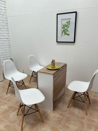 Mesa Comedor Extensible Madera + 4 sillas 