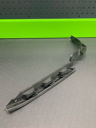 MOLDURA DERECHA PARACHOQUES TRAS. PORSCHE CAYENNE
