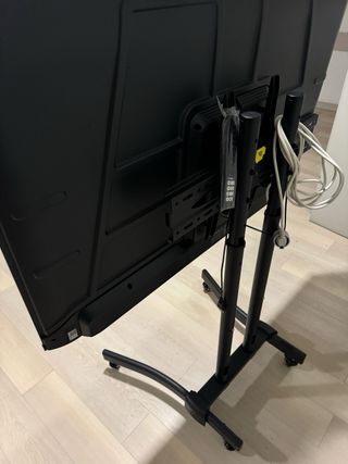 Soporte TV ruedas