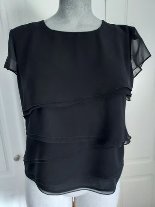 Blusa sedosa negra de Antea 46