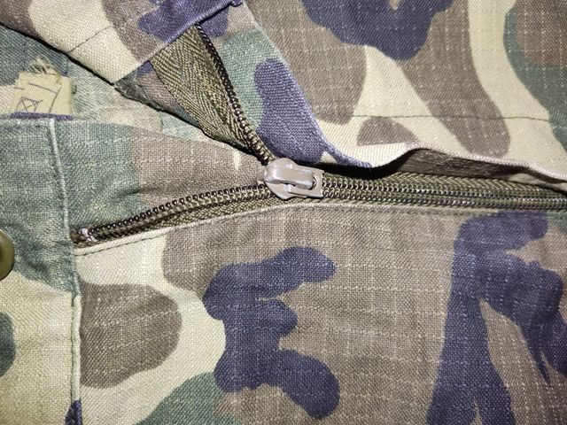 Vecchio costume militare Mimeta 1