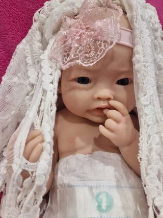 Bebe niña reborn silicona