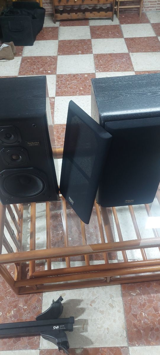 altavoces tecnichs  pareja