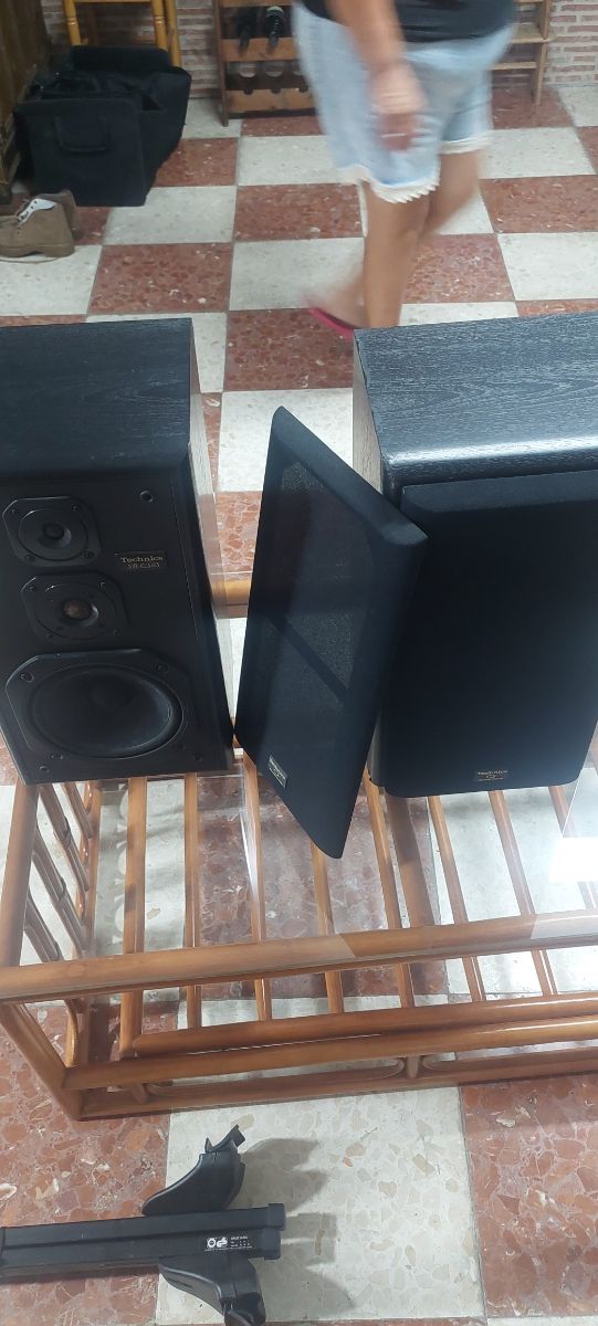 altavoces tecnichs  pareja