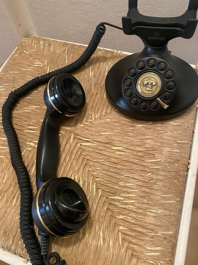 Telefono brondi vintage