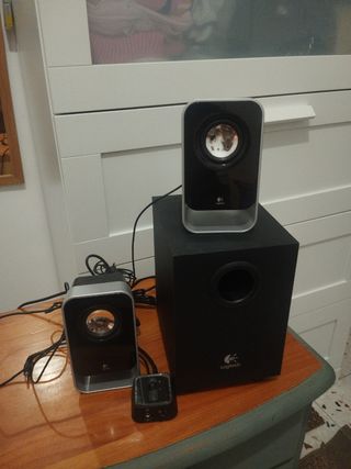 Altavoces Logitech