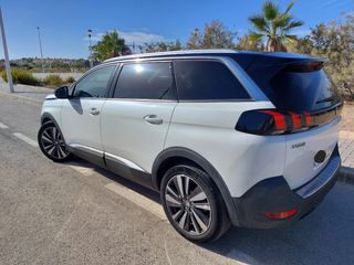 Peugeot 5008 2019