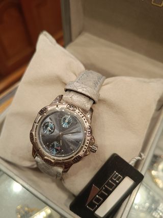 Reloj LOTUS