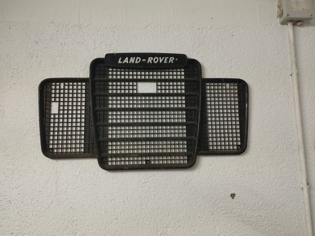 Rejilla land Rover Santana