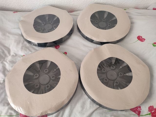 Tapacubos Seat 16" pulgadas- Nuevos