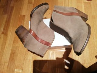 Botines Piel Marrón Tacón