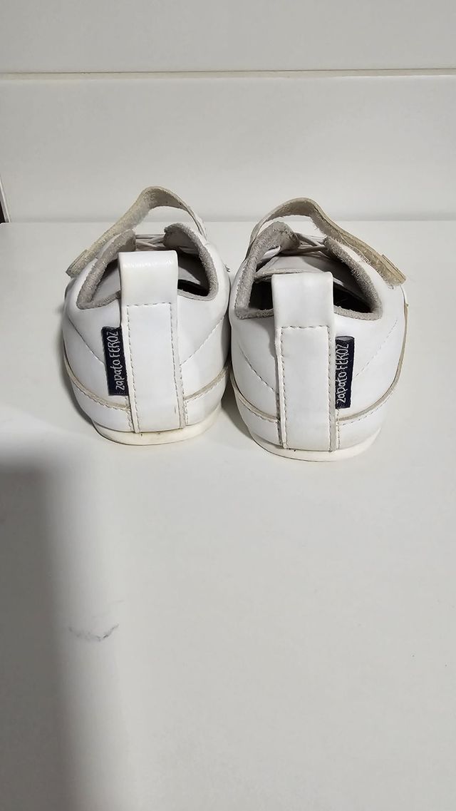 Zapato Feroz, feroces Paterna blancas XL+