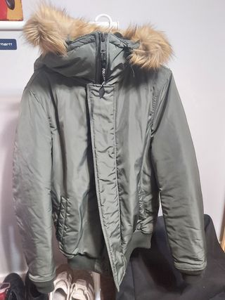 Parka hombre.