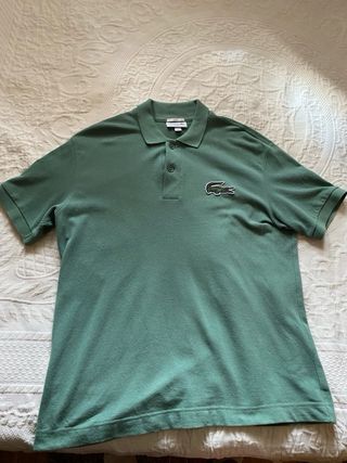 Polo Lacoste oversize verde caqui