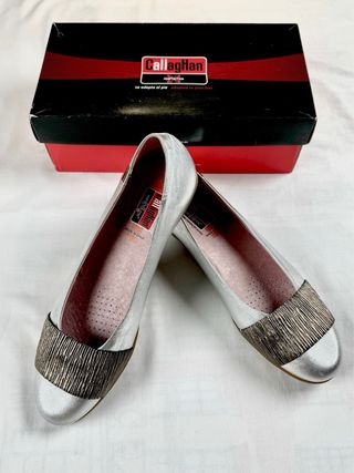 NEGOCIABLE. Bailarinas CallagHan Sin Usar T40