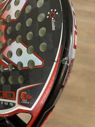 Pala pádel NOX AT10 Genius 18k rojo negro con fund