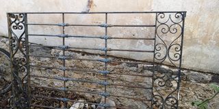 Reja antigua de hierro