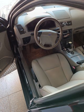 Volvo XC90 2005