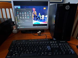 Ordenador HP completo con Windows 11