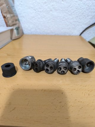 Antirrobo ruedas juego tornillos