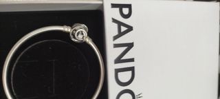 Pulsera Pandora talla pequeña.